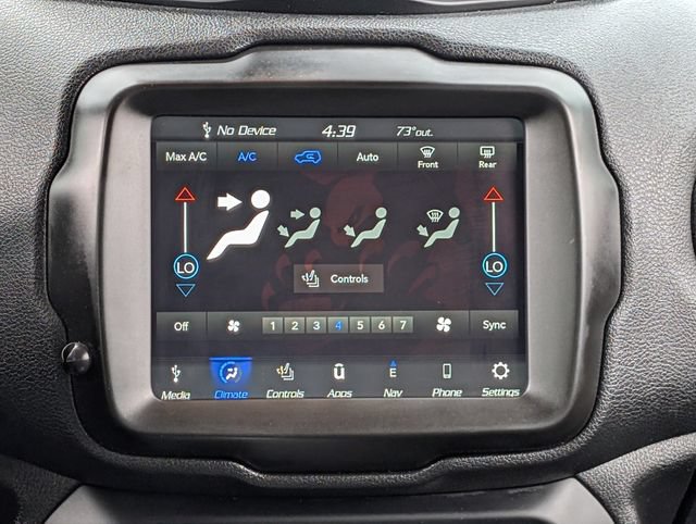 Used 2022 Jeep Renegade Latitude w/ Convenience Group AWD/4WD image 15