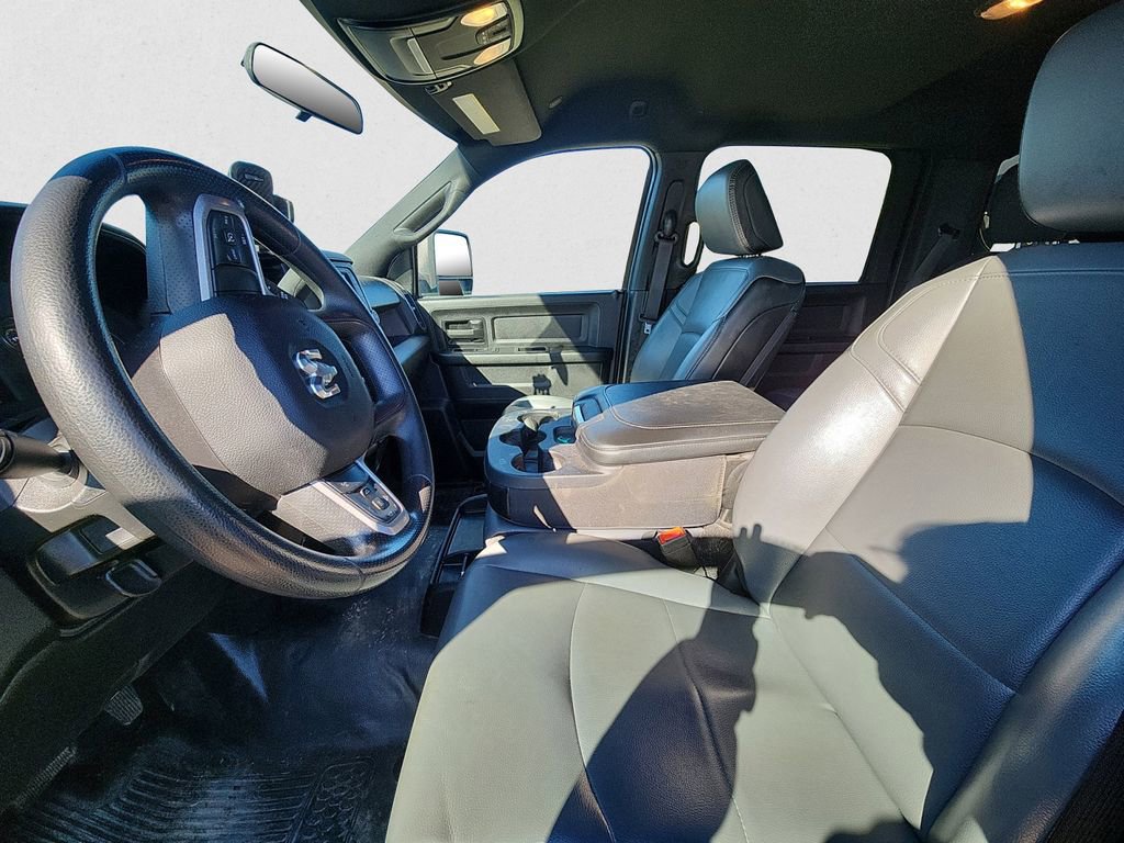 Used 2024 RAM 3500 Tradesman image 9