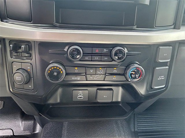 New 2025 Ford F350 XL w/ XL Chrome Package image 17