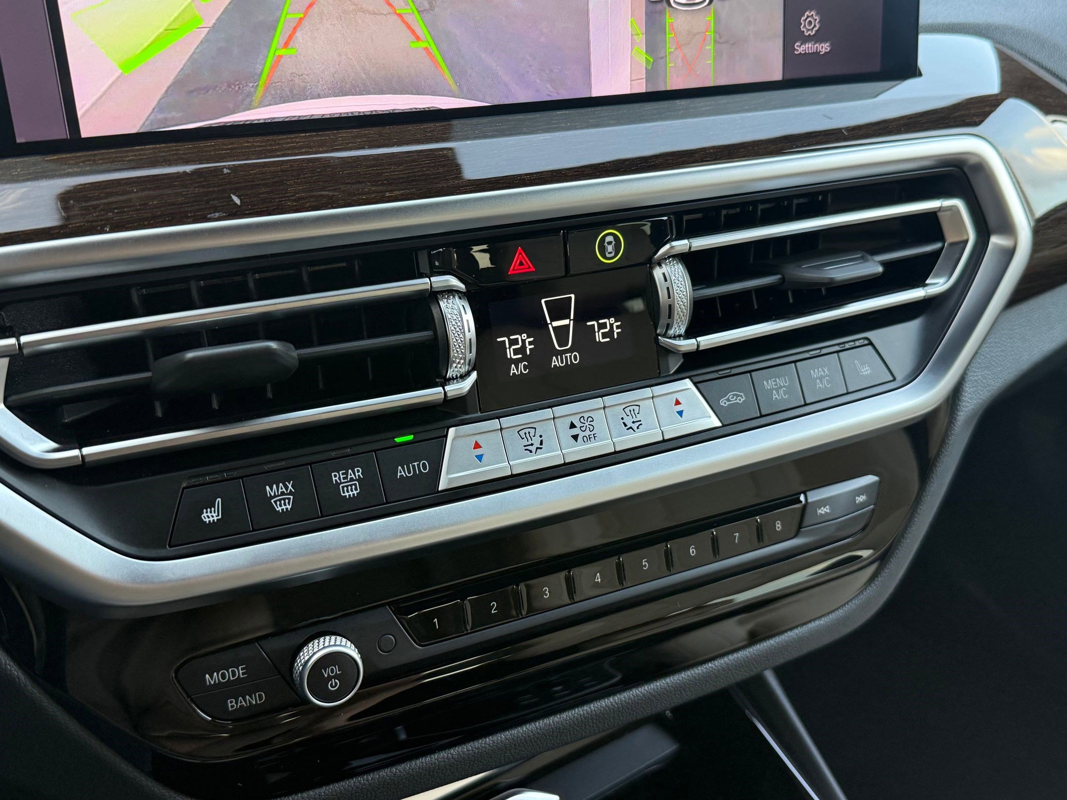 Certified 2024 BMW X3 sDrive30i w/ Premium Package w/ZPA image 28