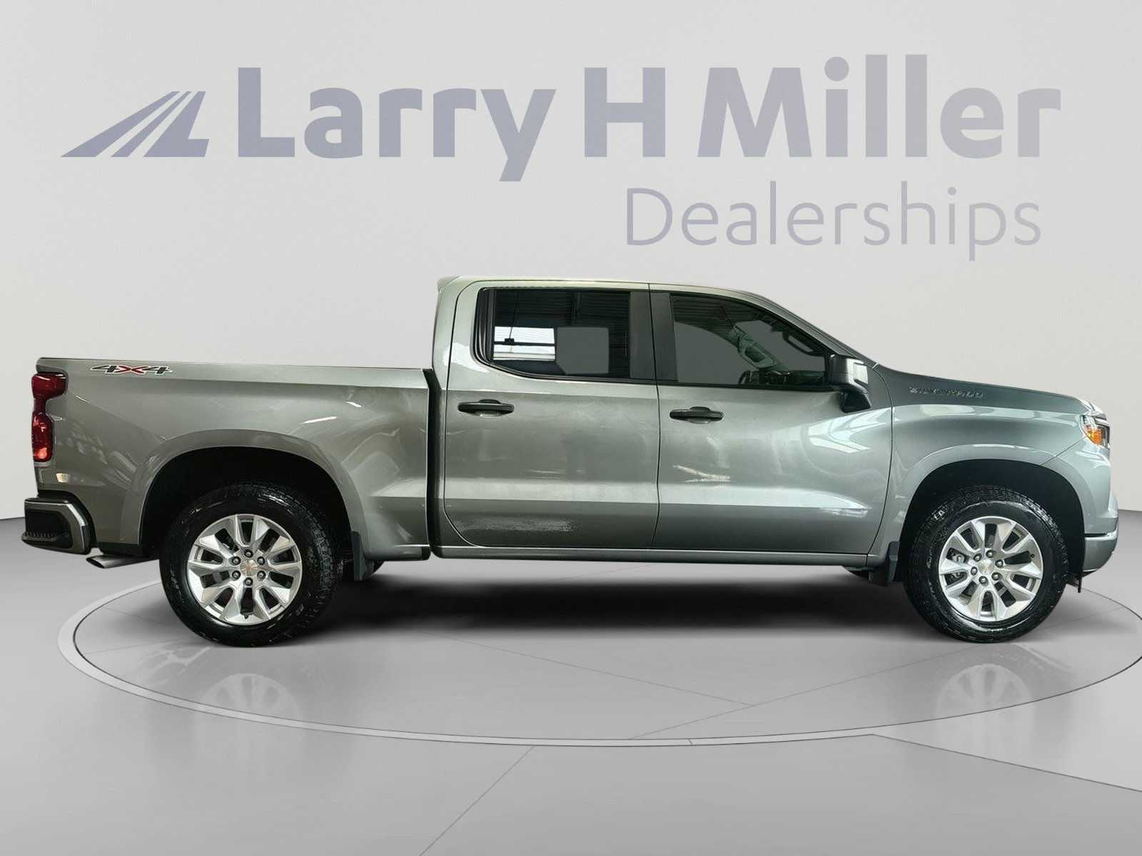 New 2026 Chevrolet Silverado 1500 Custom AWD/4WD image 9