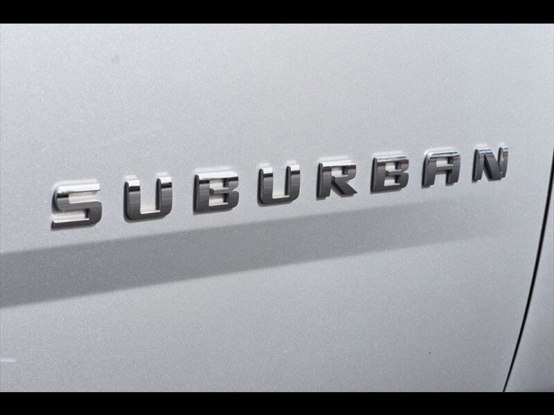 Used 2016 Chevrolet Suburban LT w/ Luxury Package RWD image 54