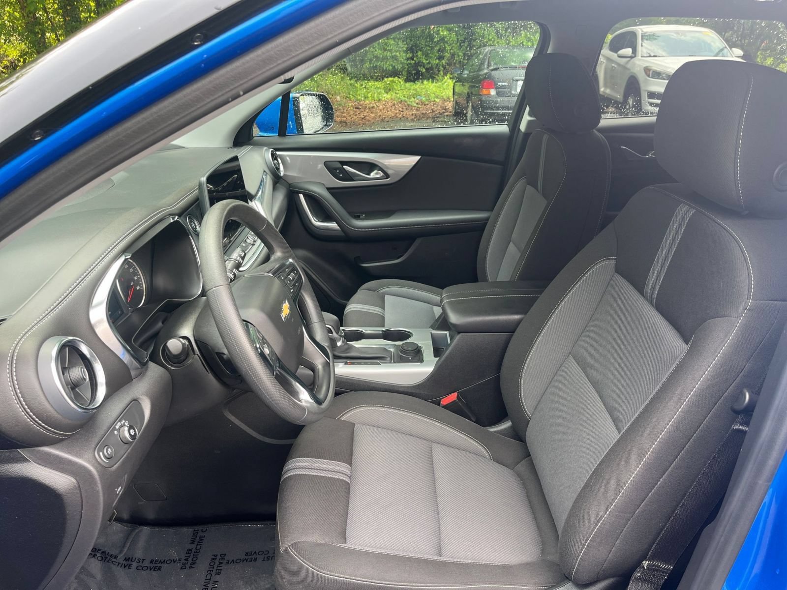 Used 2025 Chevrolet Blazer LT FWD image 37