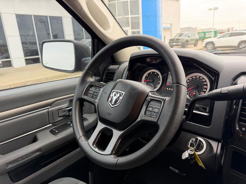 Used 2014 RAM 1500 Express image 9