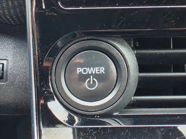 Used 2023 Subaru Solterra AWD image 30