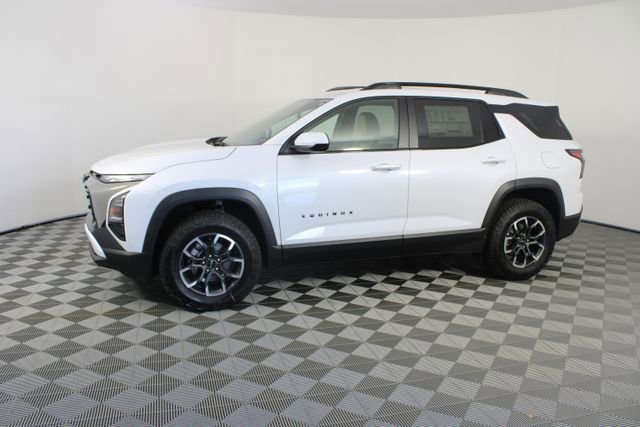 New 2026 Chevrolet Equinox ACTIV image 2