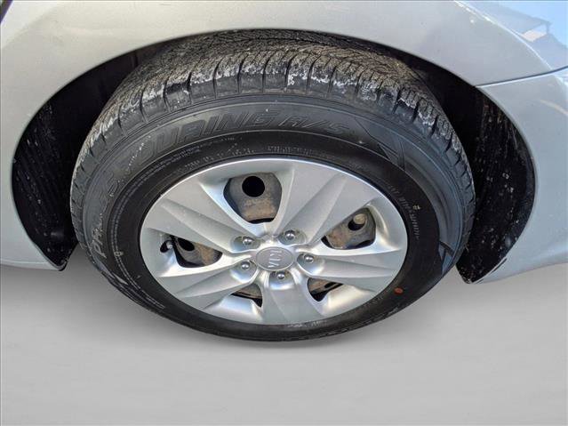 Used 2018 Kia Forte LX image 9