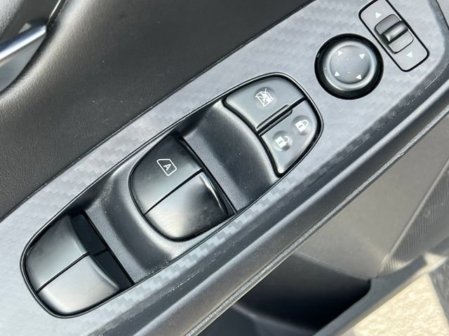 Used 2024 Nissan Sentra SV FWD image 12