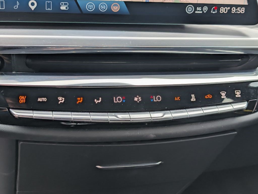 Certified 2024 Cadillac Lyriq Luxury AWD/4WD image 24