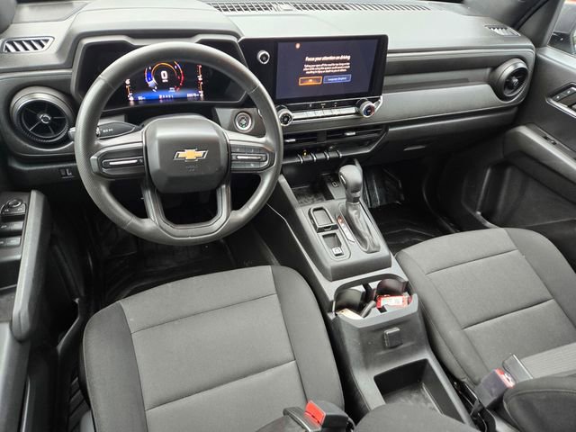 Used 2023 Chevrolet Colorado W/T image 11