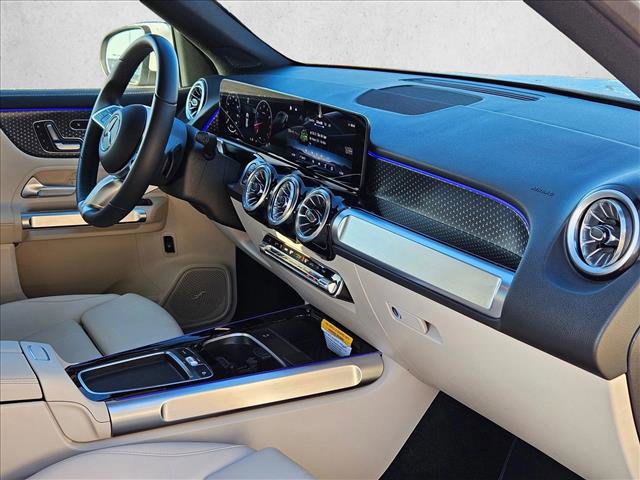 Certified 2025 Mercedes-Benz GLB 250 image 23