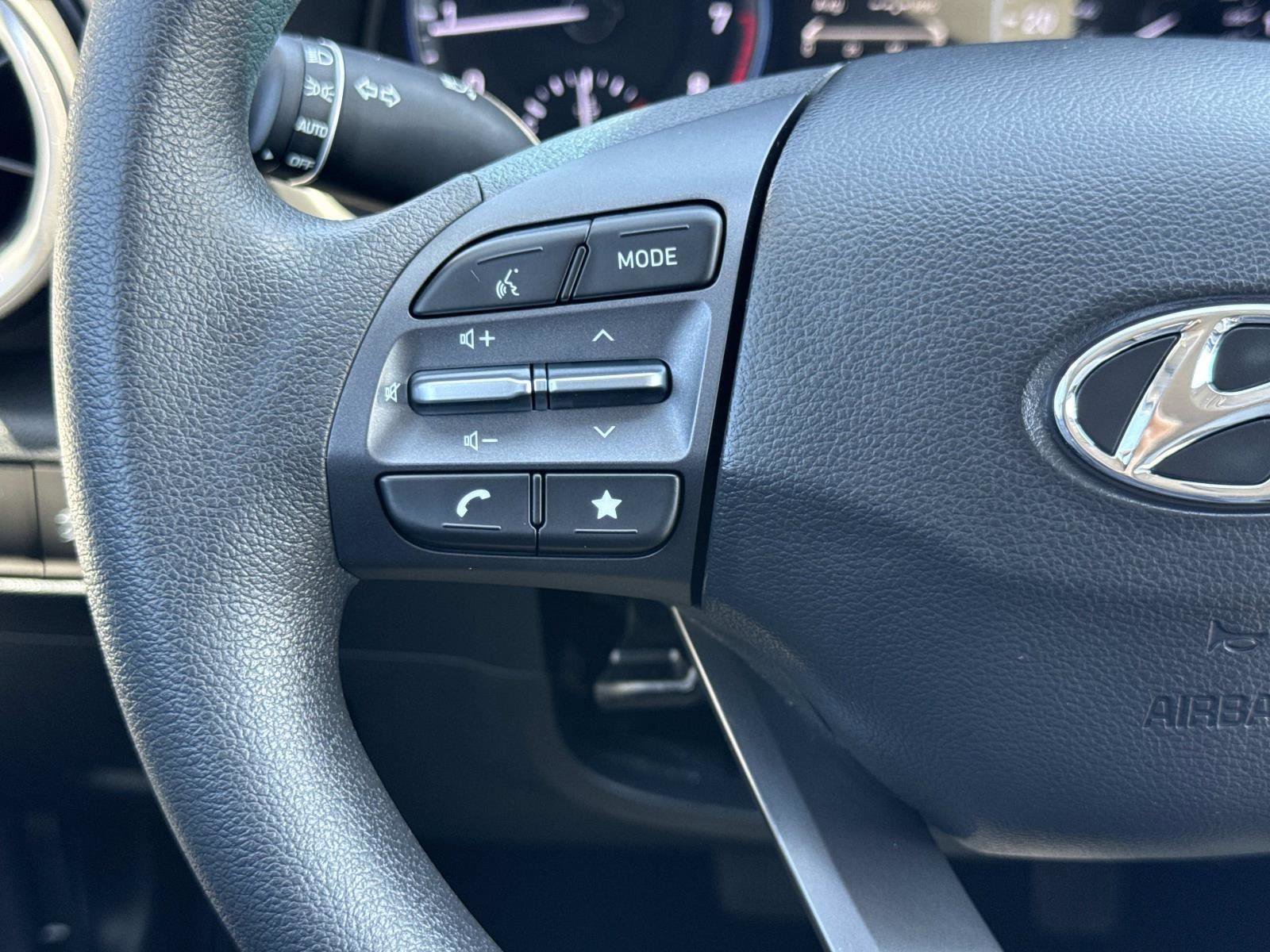 Certified 2023 Hyundai Kona SEL AWD/4WD image 10