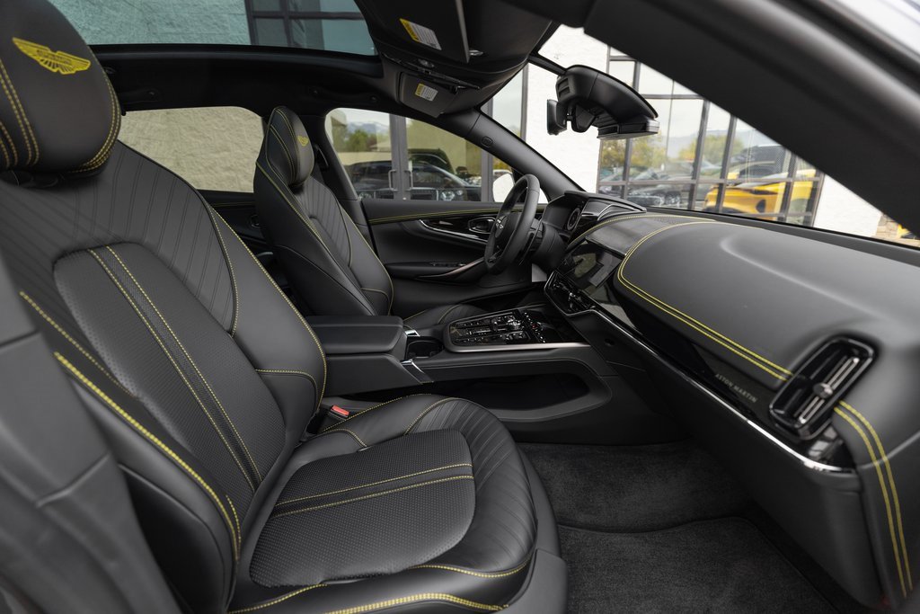 New 2026 Aston Martin DBX 707 image 28