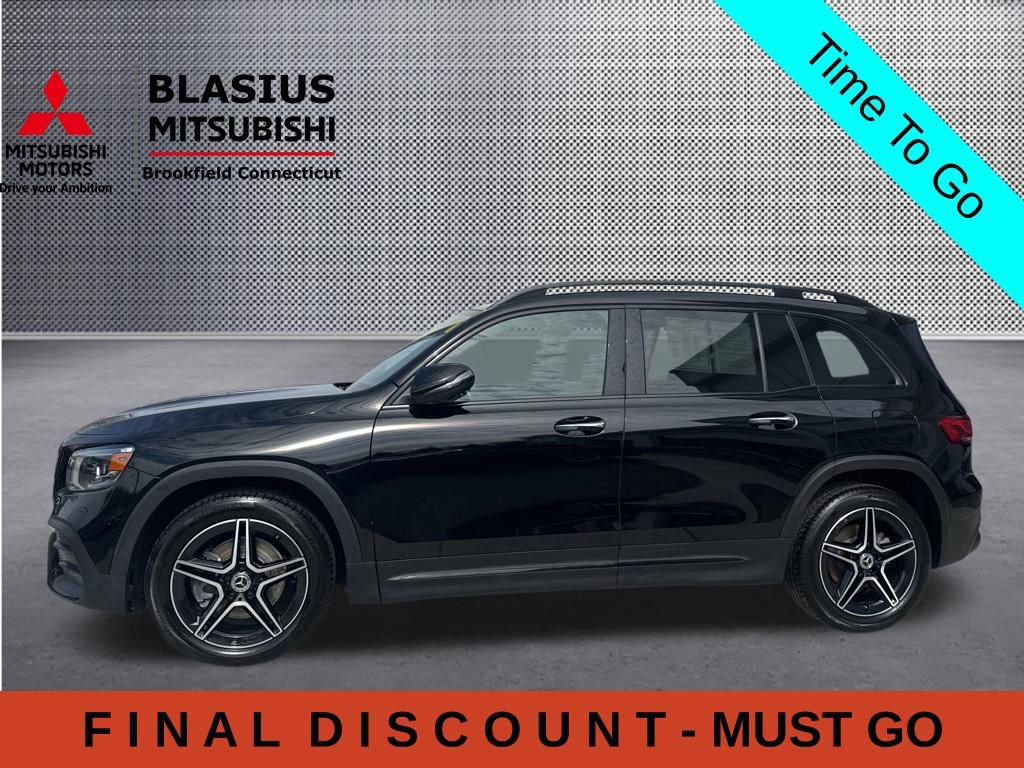 Used 2021 Mercedes-Benz GLB 250 4MATIC w/ AMG Line image 5