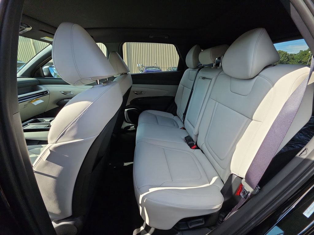 New 2025 Hyundai Tucson Limited image 22