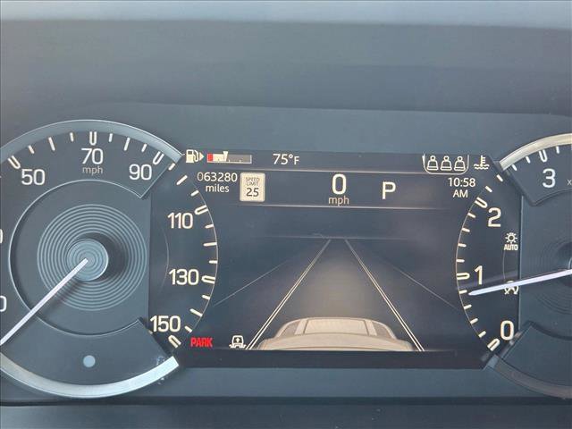 Used 2023 Land Rover Defender 110 X-Dynamic SE image 11