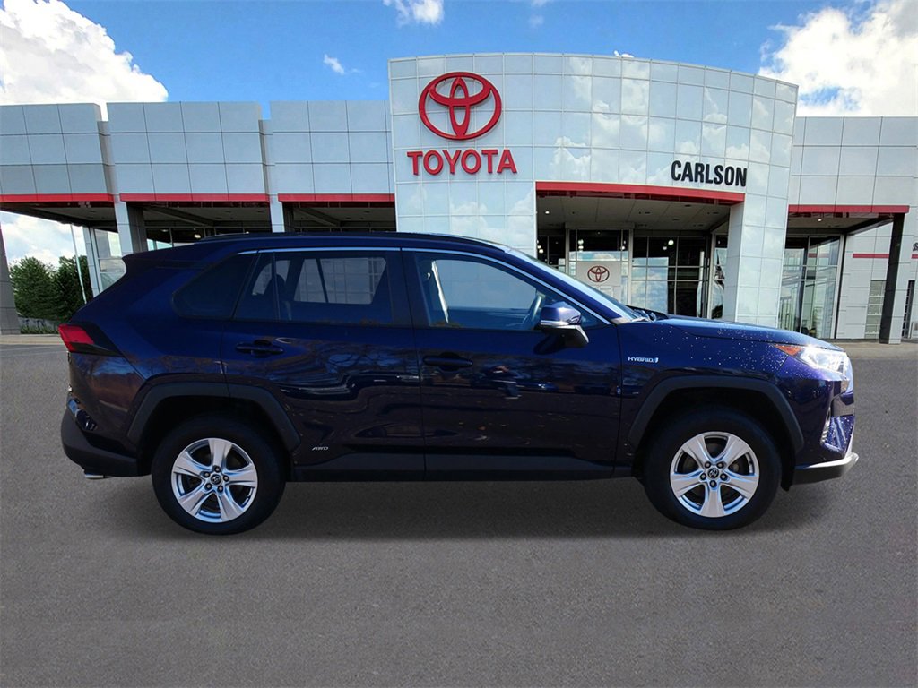 Used 2020 Toyota RAV4 XLE image 4