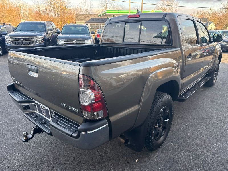 Used 2014 Toyota Tacoma 4x4 Double Cab image 5