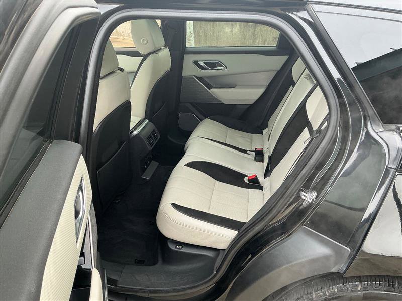 Used 2018 Land Rover Range Rover Velar R-Dynamic SE image 34