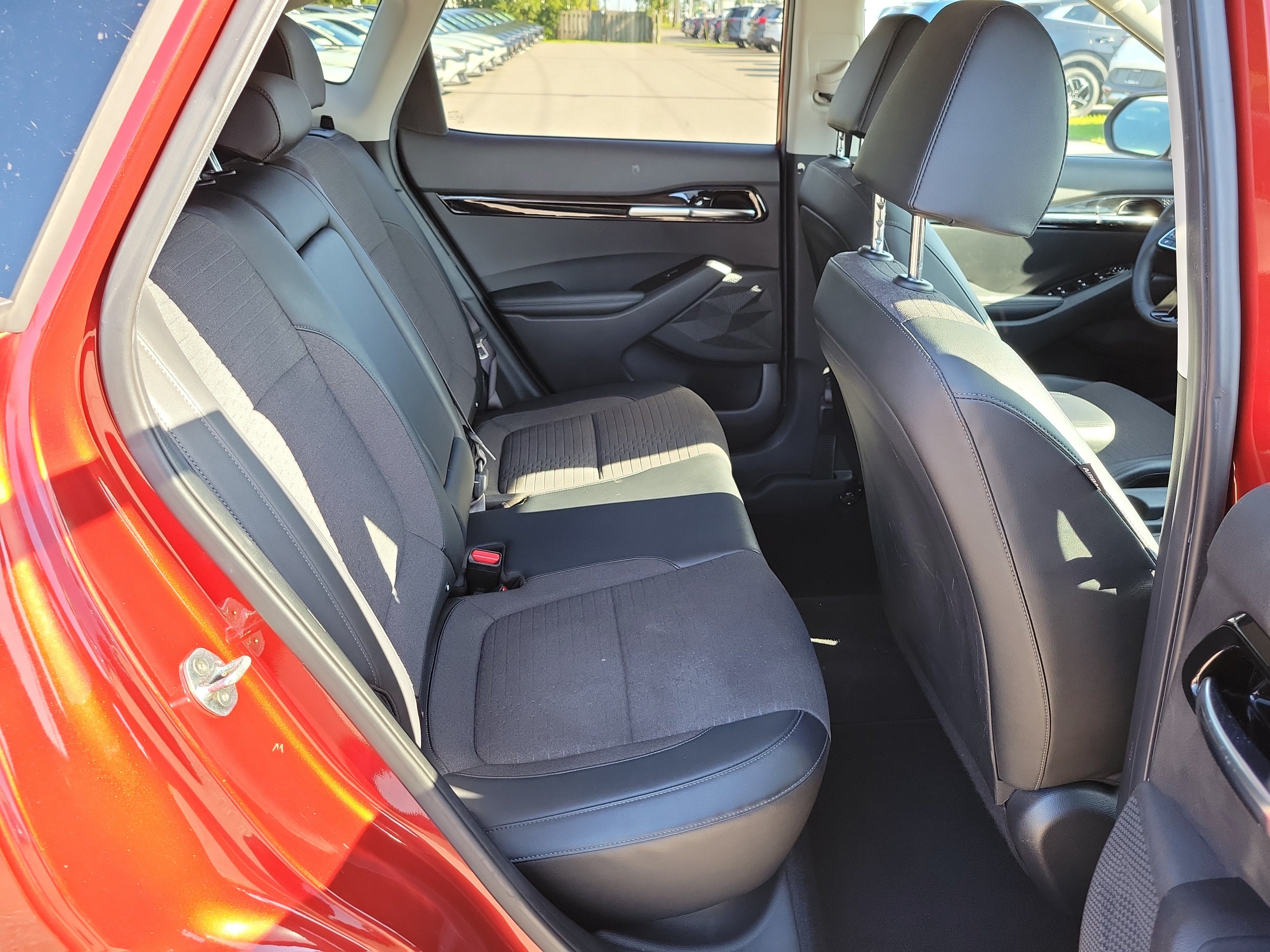 Certified 2021 Kia Seltos S FWD image 12