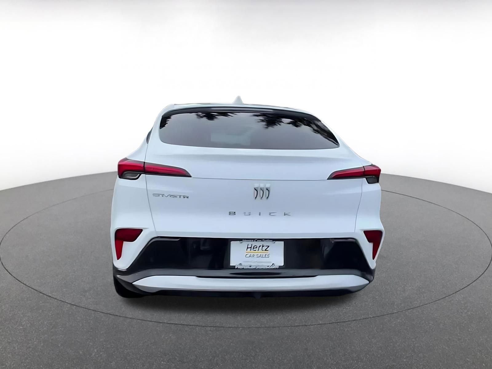 Used 2025 Buick Envista Sport Touring image 12