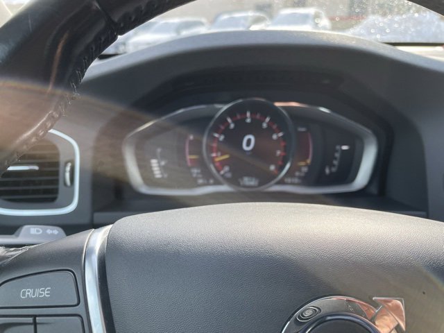 Used 2016 Volvo S60 T5 w/ Climate Package image 7