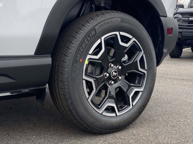 New 2026 Ford Bronco Sport Outer Banks w/ Outer Banks Tech Package+ AWD/4WD image 9