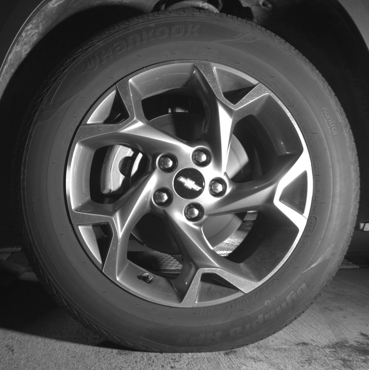 Used 2025 Chevrolet Trax LT FWD image 12