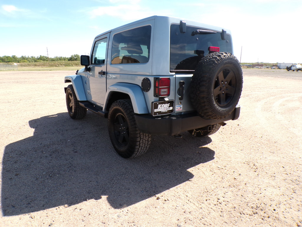 Used 2012 Jeep Wrangler Sahara AWD/4WD image 9
