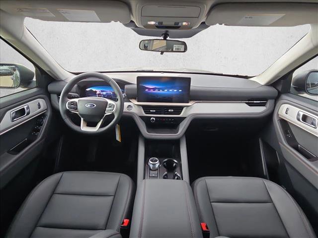 New 2026 Ford Explorer Active RWD image 14