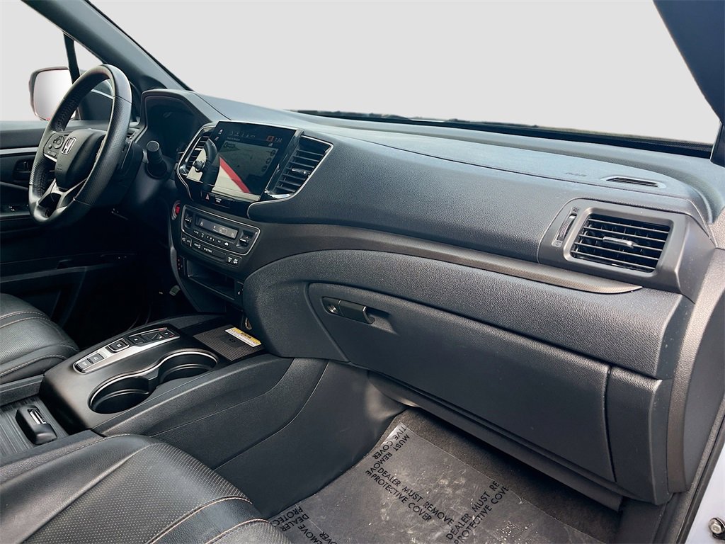 Used 2023 Honda Passport TrailSport image 30