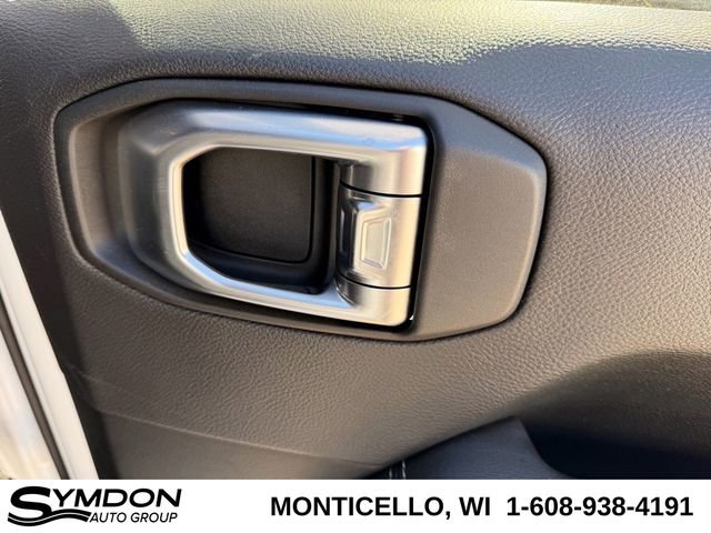 Used 2020 Jeep Wrangler Unlimited Sahara image 22