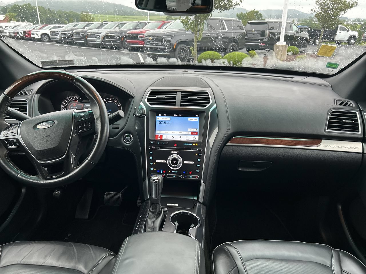 Used 2017 Ford Explorer Platinum AWD/4WD image 16