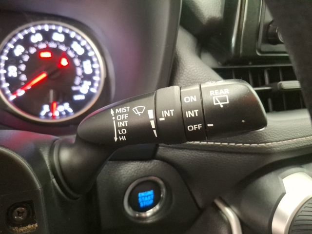 Used 2021 Toyota RAV4 XLE w/ Convenience Package image 19