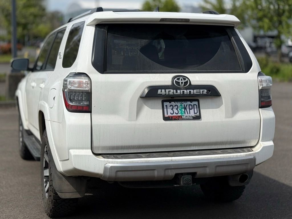 Used 2018 Toyota 4Runner TRD Off-Road Premium image 3
