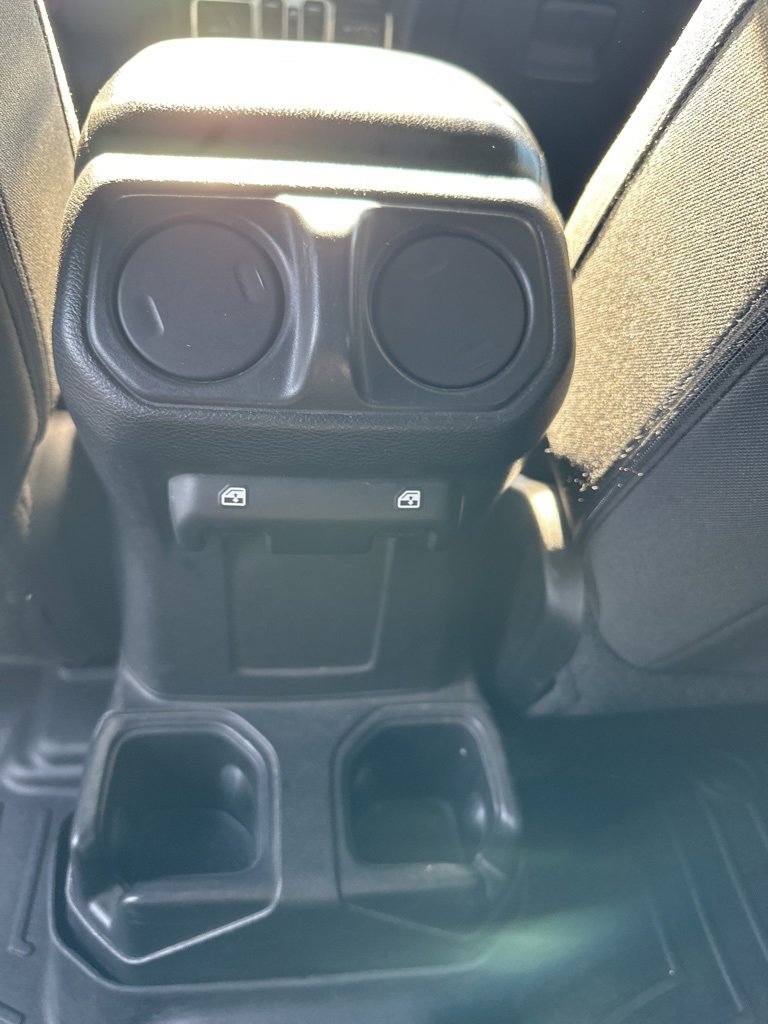Used 2018 Jeep Wrangler Unlimited Sport S image 19