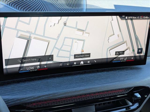 Used 2025 BMW 330i xDrive Sedan w/ Premium Package image 13