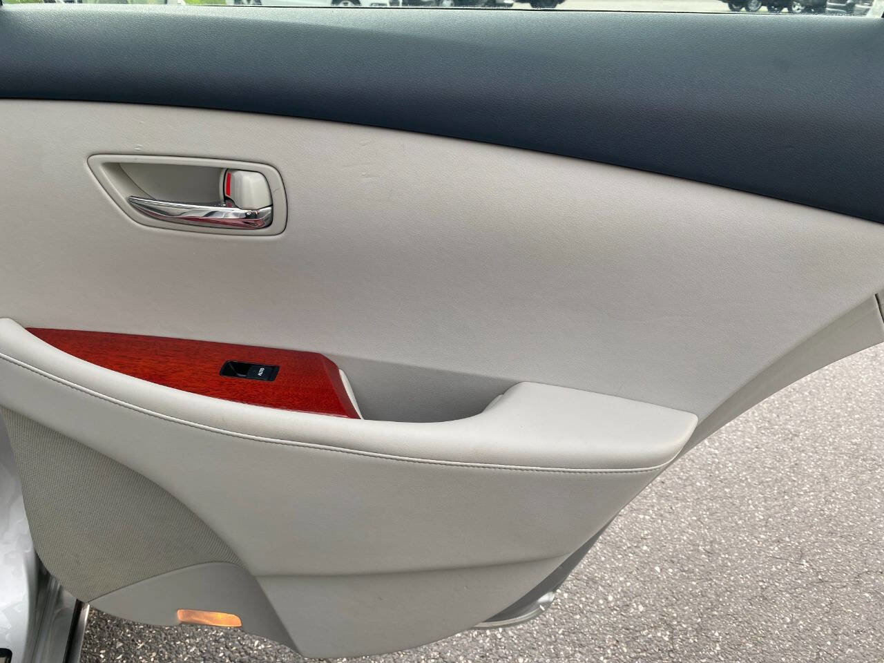 Used 2008 Lexus ES 350 w/ Premium Pkg image 30