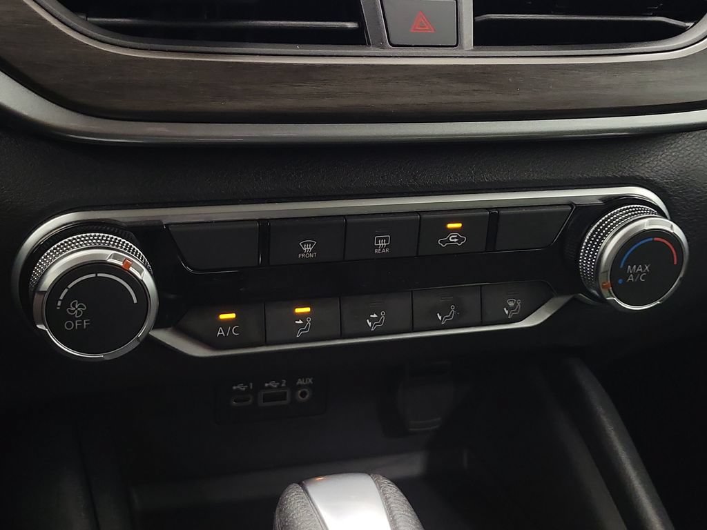 Used 2025 Nissan Altima 2.5 SV FWD image 21