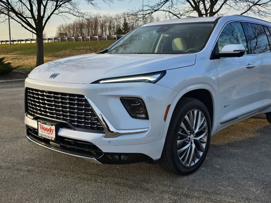 New 2026 Buick Enclave Avenir w/ Super Cruise Package image 12