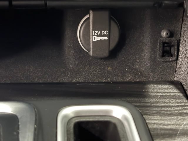 Used 2022 Chrysler 300 Touring L RWD image 36