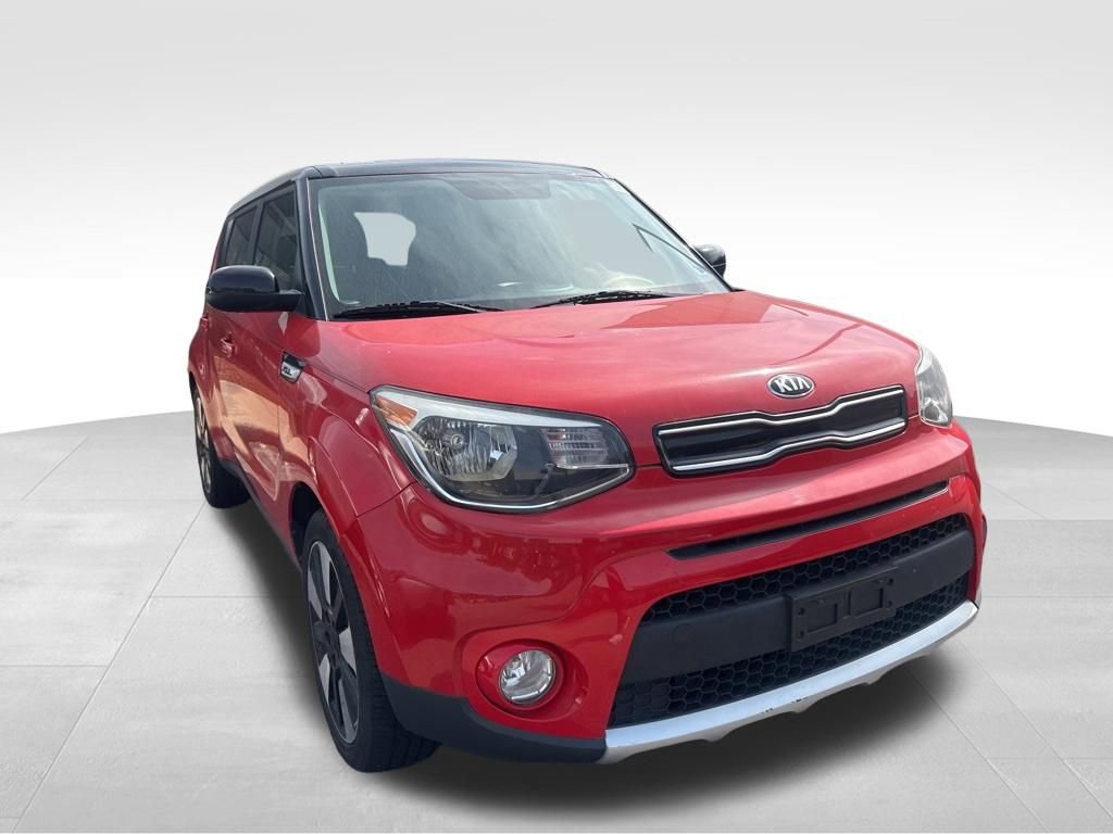 Used 2018 Kia Soul + FWD image 7