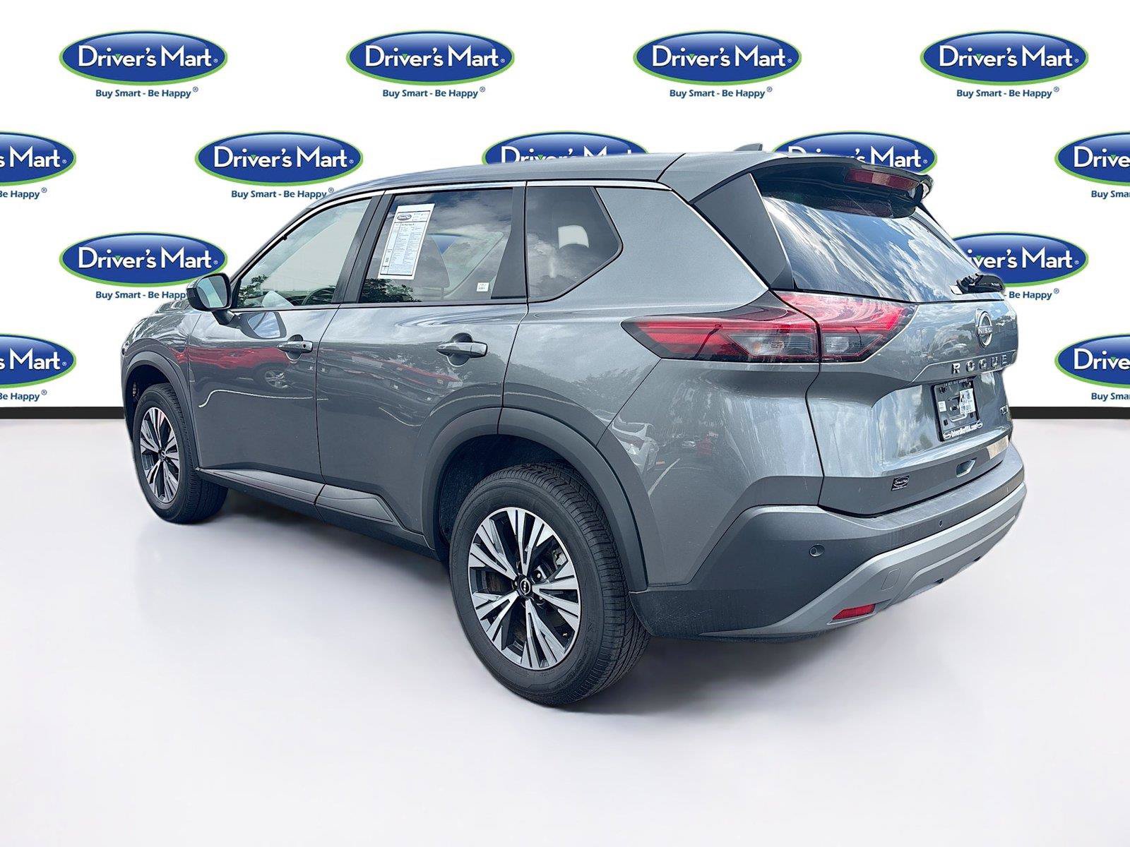 Used 2023 Nissan Rogue SV FWD image 5