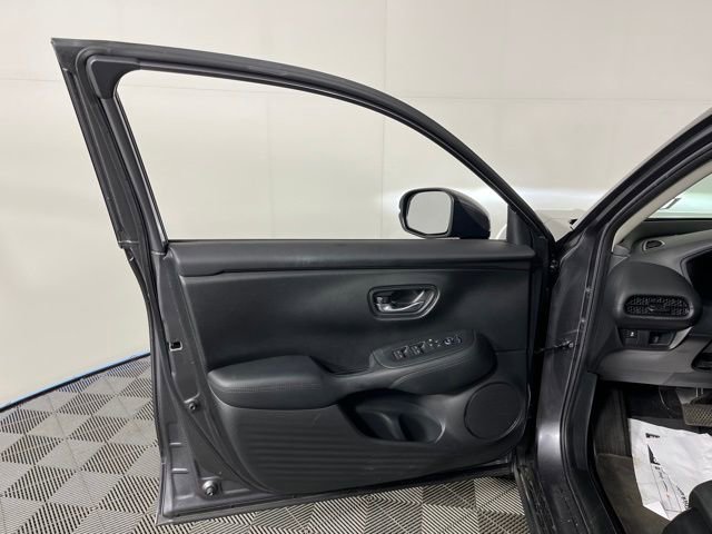 Used 2023 Honda HR-V LX image 11