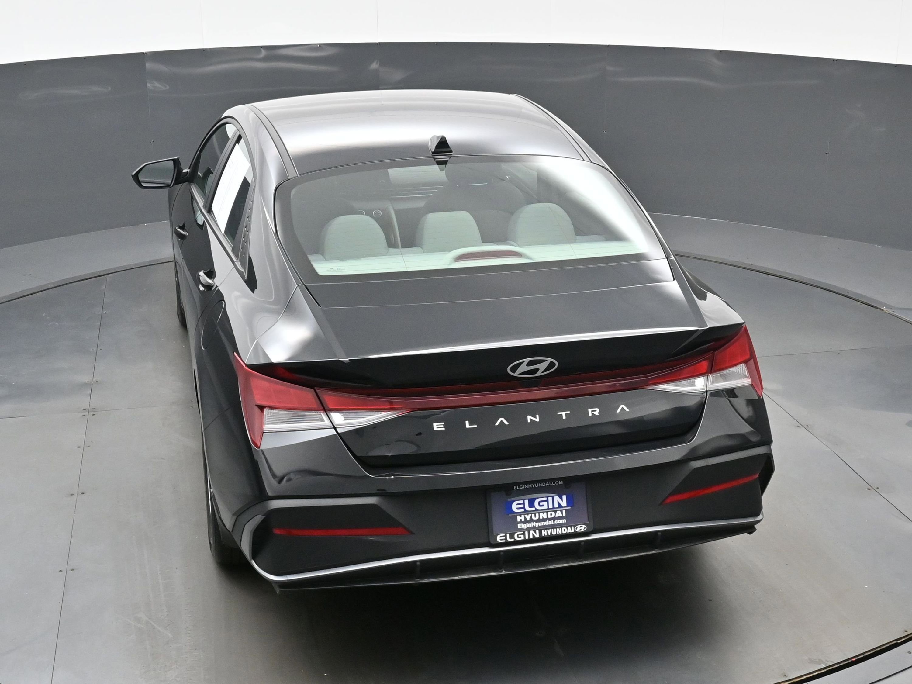 Used 2024 Hyundai Elantra SE FWD image 33