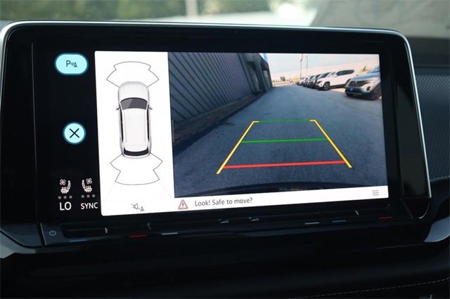 New 2026 Volkswagen Atlas Cross Sport SEL R-Line image 16