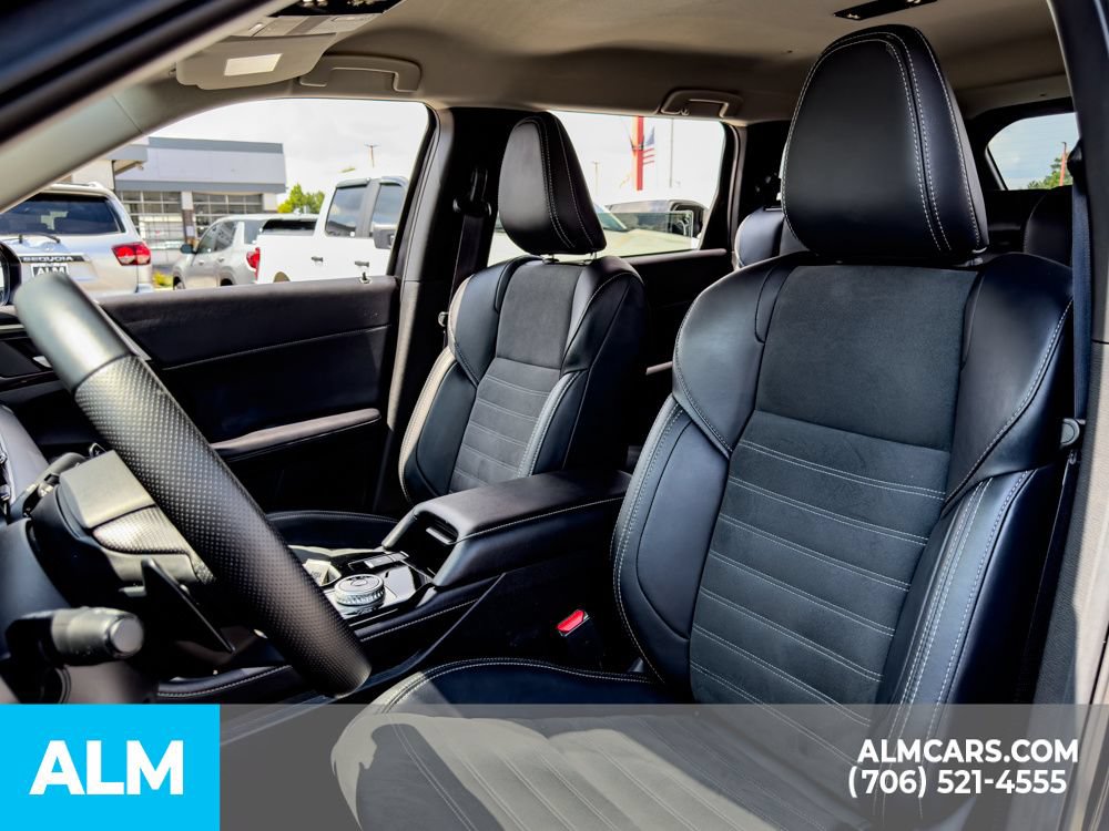 Used 2025 Mitsubishi Outlander SE FWD image 6