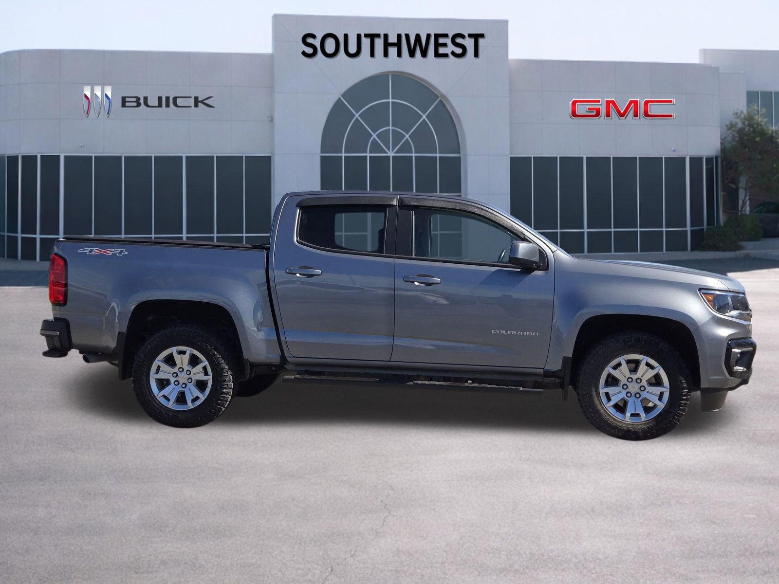Used 2021 Chevrolet Colorado LT w/ LT Convenience Package image 7