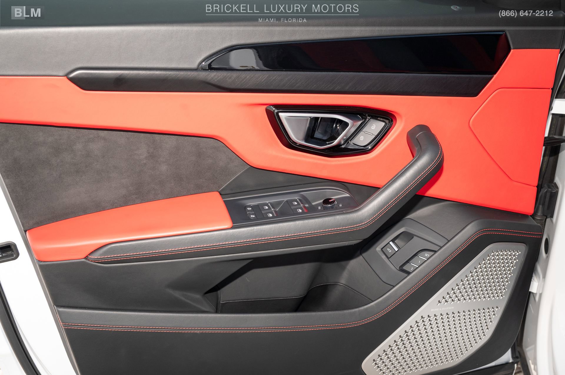 Used 2022 Lamborghini Urus image 15