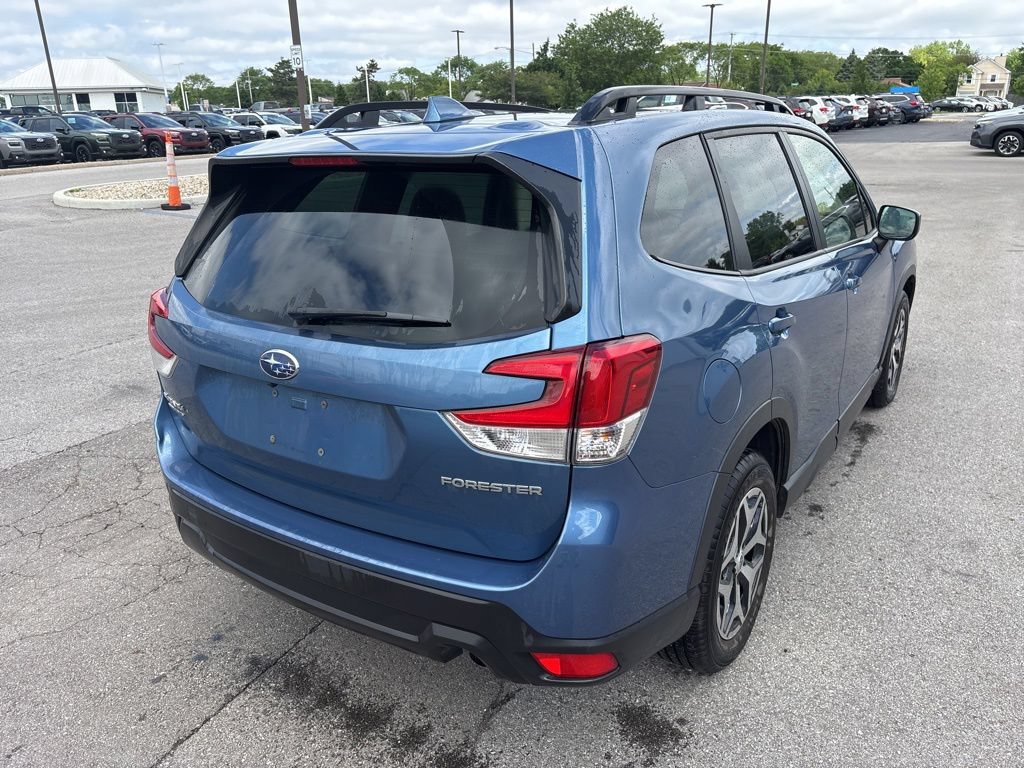 Certified 2023 Subaru Forester Premium AWD/4WD image 3